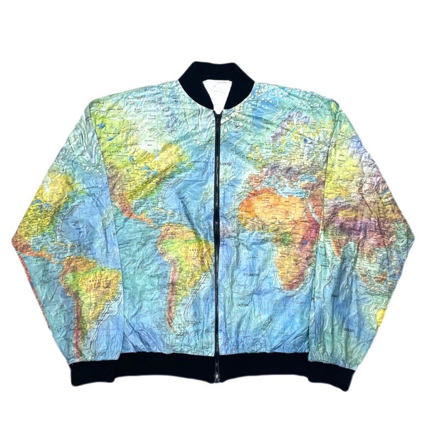 (VINTAGE) 1986 WORLD MAP ALL OVER PRINT TYVEK JACKET