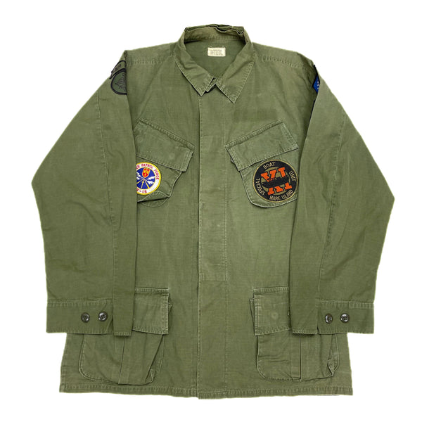 (VINTAGE) 1969 US ARMY JUNGLE FATIGUE 5th RIP STOP JACKET WITH 6 PATCHES