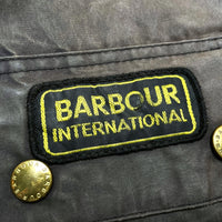 (VINTAGE) 1996 MADE IN ENGLAND BARBOUR INTERNATIONAL 3 WARRANT OILED JACKET