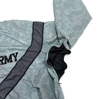 (VINTAGE) 2009 US ARMY IPFU DIGITAL CAMOUFLAGE NYLON TRAINING JACKET