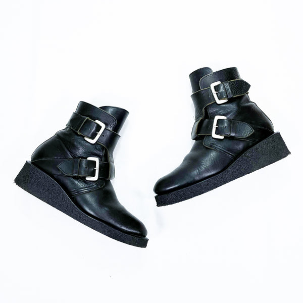 (DESIGNERS) Y's BELTED PLATFORM POINTED TOE BOOTS